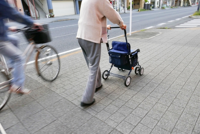 老人と自転車